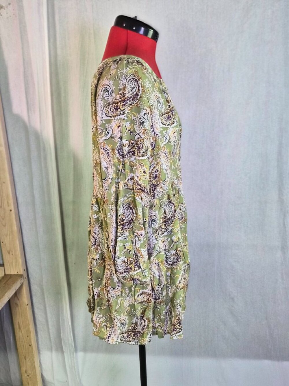 Melloday Womens Size L Green Paisley Smocked Empire Waist Boho Tunic Top F957 - Picture 2 of 11
